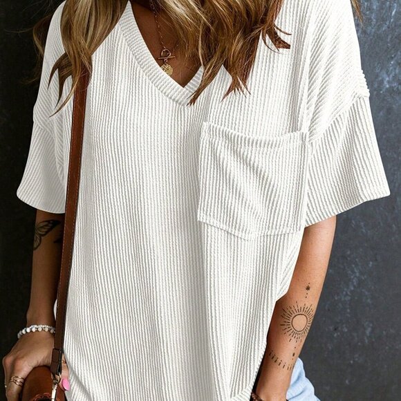 White Casual Women's Twisted Threaded Short-Sleeved T-Shirt - Picture 3 of 6